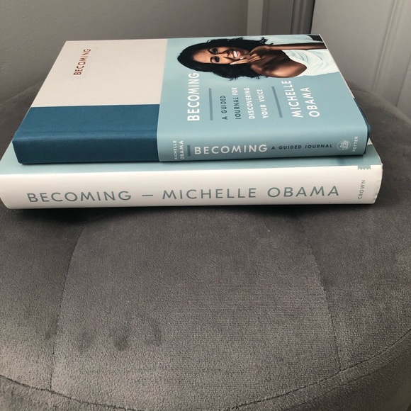 Michele Obama BECOMING BOOK AND JOURNAL - Picture 2 of 3